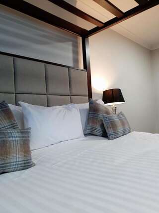 Отель Menlo Park Hotel Голуэй Улучшенный номер с кроватью размера «king-size»-3